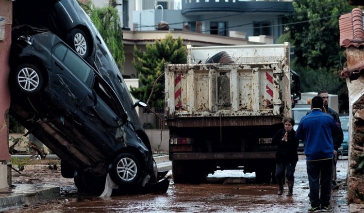 Στα 12,3 εκατ. οι αποζημιώσεις για τη φονική κακοκαιρία στη δυτική Αττική