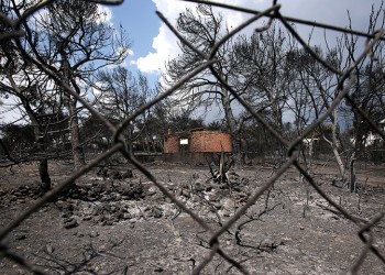 Νέα μήνυση κατά Δούρου, Ψινάκη και κράτους για τη φωτιά στο Μάτι