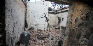 Εμπρησμό από αμέλεια δείχνει η προανάκριση για τη φονική πυρκαγιά στο Μάτι