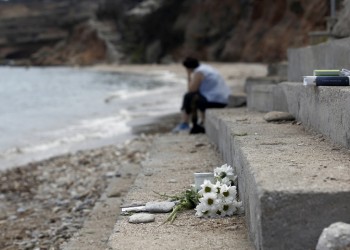 Στους 93 οι νεκροί από τη φωτιά – Πέθανε 78χρονη εγκαυματίας