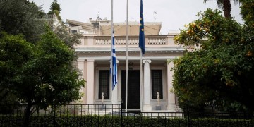 Σχέδιο για την τόνωση της ελληνικής οικονομίας παρουσιάζει αύριο η κυβέρνηση