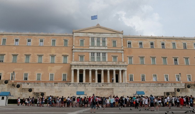 Τα πρώτα μέτρα για την ανακούφιση των πληγέντων από τις πυρκαγιές