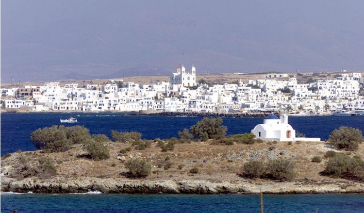 Travel + Leisure: Η Πάρος καλύτερο νησί στην Ευρώπη για το 2018
