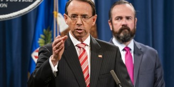 ΗΠΑ: Δίωξη εναντίον 12 Ρώσων για εμπλοκή τους στις προεδρικές εκλογές του 2016