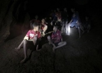 Ταϊλάνδη: Βρέθηκαν τα εγκλωβισμένα παιδιά, άγνωστο πώς θα βγουν από τη σπηλιά (βίντεο)