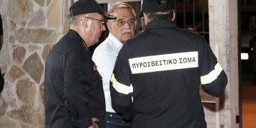 Τόσκας - Τζανακόπουλος δίνουν απόψε έκτακτη συνέντευξη Τύπου