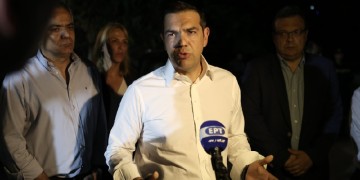 Ο Αλέξης Τσίπρας συναντάει τον Γιόχαν Γκόλνταμερ για τη φωτιά στο Μάτι 3