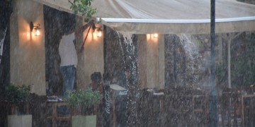 Καιρός: Βροχές και καταιγίδες στο μεγαλύτερο μέρος της χώρας