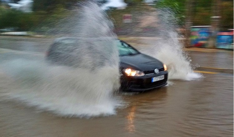 Σε ισχύ το έκτακτο δελτίο επιδείνωσης καιρού – Πού αναμένονται βροχές και καταιγίδες σήμερα 2