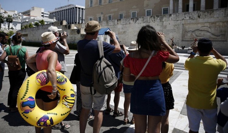 Ο καιρός το σαββατοκύριακο: Μέχρι τους 37 βαθμούς το θερμόμετρο!