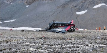 Αεροπλάνο συνετρίβη στις ελβετικές Άλπεις – 20 νεκροί