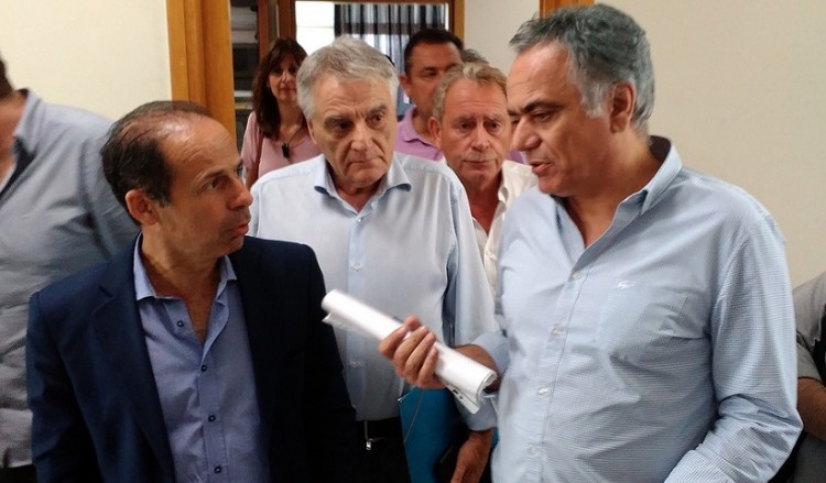 Επιμένει ο δήμαρχος Ραφήνας: Υπήρχε σχέδιο εκκένωσης, δεν ζητήθηκε να εφαρμοστεί