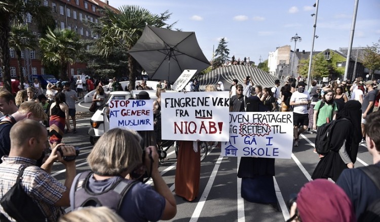 Δανία: Για πρώτη φορά πρόστιμο για χρήση μπούρκας ή νικάμπ