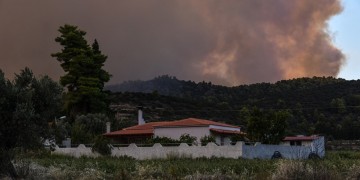 Φωτιά στην Εύβοια: Δεν υπάρχουν πλέον ενεργά μέτωπα στα Ψαχνά