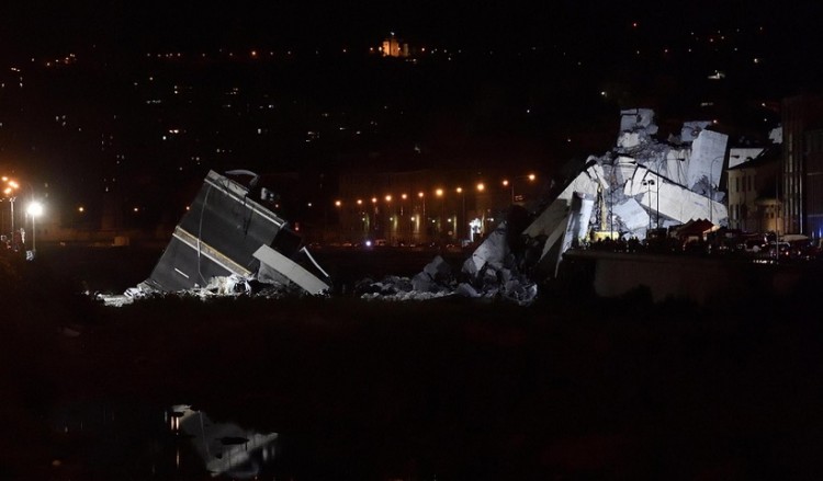 Κατάρρευση γέφυρας στη Γένοβα: Εισαγγελική έρευνα για εξ αμελείας ανθρωποκτονία και καταστροφή