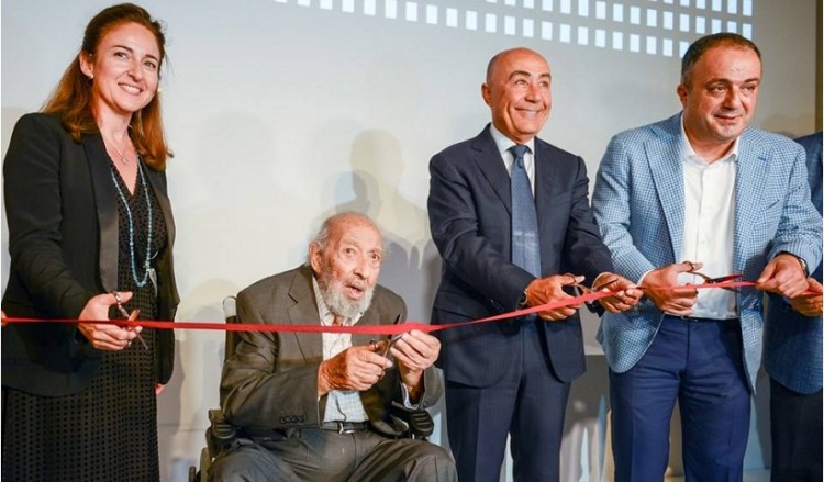Άνοιξε το μουσείο φωτογραφίας «Αρά Γκιουλέρ» στην Κωνσταντινούπολη