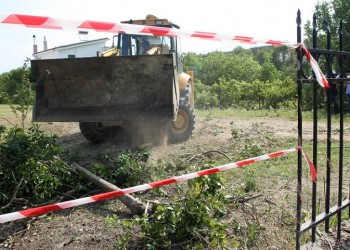 Κυβερνητικός πυρετός κατά των αυθαιρέτων: Κατεδαφίζονται άμεσα 61 κτίσματα