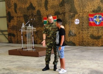 Το ΓΕΣ βράβευσε τον 14χρονο που έσωσε ηλικιωμένο στη Λέσβο