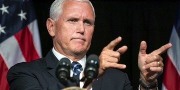 Πενς και Πομπέο μεταβαίνουν στην Τουρκία για να διαπραγματευτούν εκεχειρία στη Συρία