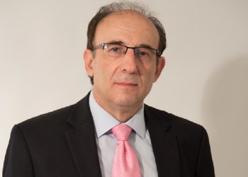 Ο ιατροδικαστής Καρακούκης και η φονική φωτιά στο Μάτι, μια από τις δυσκολότερες αποστολές στη ζωή του