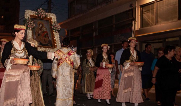 Οι Μικρασιάτες τίμησαν την Παναγία Ταυριώτισσα