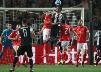 Ο ΠΑΟΚ έχασε 4-1 από τη Μπενφίκα και συνεχίζει στο Europa League