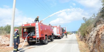 Φωτιά τώρα στον Προφήτη Ηλία στην Κάλυμνο