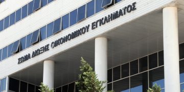 Κατασχέθηκαν 7 τόνοι ακατάλληλου κρέατος σε έφοδο του ΣΔΟΕ σε επιχείρηση στον Πειραιά