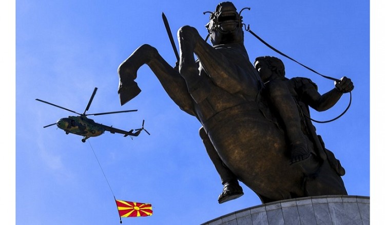 Η κυβέρνηση Ζάεφ και οι διαδικασίες για τις συνταγματικές αλλαγές στην πΓΔΜ