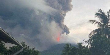 Εξερράγη ηφαίστειο στην Παπούα Νέα Γουινέα