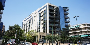 ΥΠΕΝ: Διαγωνισμός για κατεδάφιση αυθαιρέτων στο παραλιακό μέτωπο Αθηνών-Σουνίου