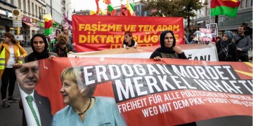 Ο Ερντογάν ρίχνει γέφυρες σε Βερολίνο