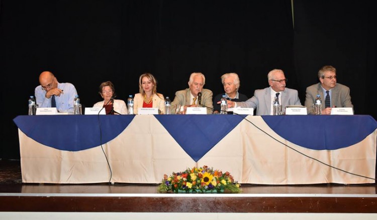 Οι ένοικοι της Μονάδας Φροντίδας Ηλικιωμένων της Εστίας Νέας Σμύρνης σε γλυκιές δημιουργίες