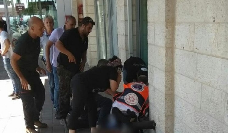 Δυτική Όχθη: Παλαιστίνιος μαχαίρωσε θανάσιμα Ισραηλινό σε εμπορικό κέντρο