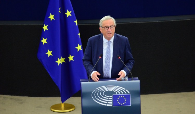 Σε νέα συμφωνία για το Brexit κατέληξαν ΕΕ-Βρετανία