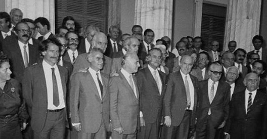 Πέθανε ο Βασίλειος Ιντζές, ιδρυτικό μέλος του ΠΑΣΟΚ