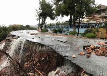 Σε κατάσταση έκτακτης ανάγκης δήμοι σε Φθιώτιδα και Εύβοια – Τρεις αγνοούμενοι (βίντεο)