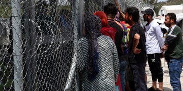 Ξεκίνησε η αποσυμφόρηση της Μόριας – Φεύγουν 2.000 αιτούντες άσυλο