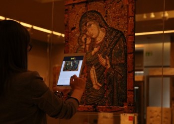 Φυλάκιση 4 ετών στις γυναίκες που βανδάλιζαν εκθέματα μουσείων