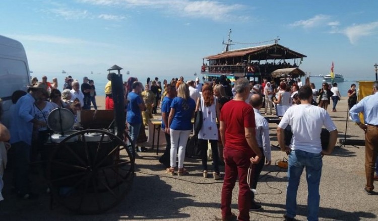 Ποντιακές γεύσεις, μουσικές και χοροί στον Λευκό Πύργο (βίντεο)