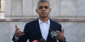 Νέο δημοψήφισμα για το Brexit ζητά ο δήμαρχος του Λονδίνου