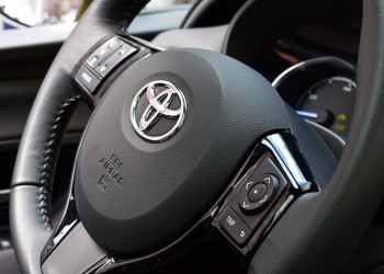 Toyota: Ανάκληση 3,4 εκατ. οχημάτων λόγω πιθανού προβλήματος στους αερόσακους