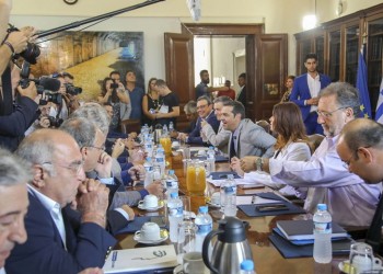 Τσίπρας: Δίκαιη κατανομή του δημοσιονομικού χώρου που δημιουργείται