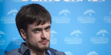 Σε νοσοκομείο του Βερολίνου ο ακτιβιστής των Pussy Riot Πιοτρ Βερζίλοφ