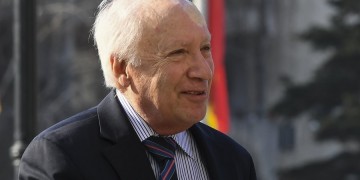 Μάθιου Νίμιτς: Η πΓΔΜ πρέπει να πάρει πολύ σημαντικές αποφάσεις για το μέλλον της