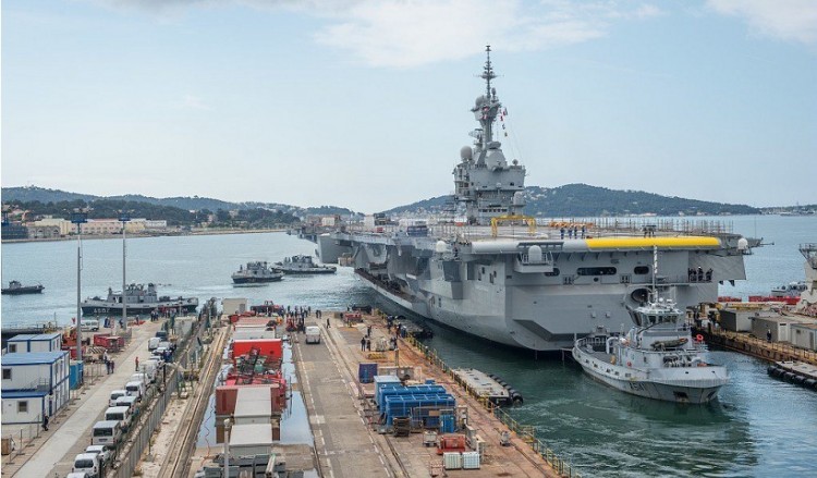 Η Γαλλία ξεκινά πρόγραμμα ανάπτυξης αεροπλανοφόρου του μέλλοντος