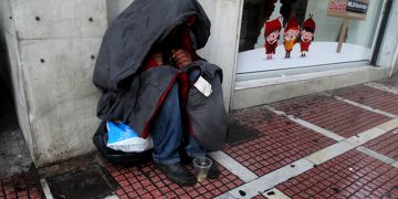 Ο Σύλλογος Ποντίων Φοιτητών Θεσσαλονίκης στο πλευρό των αστέγων της πόλης