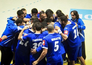 Χάντμπολ: Πελώρια νίκη της Εθνικής Ελλάδας επί της πΓΔΜ στην Κοζάνη (βίντεο)