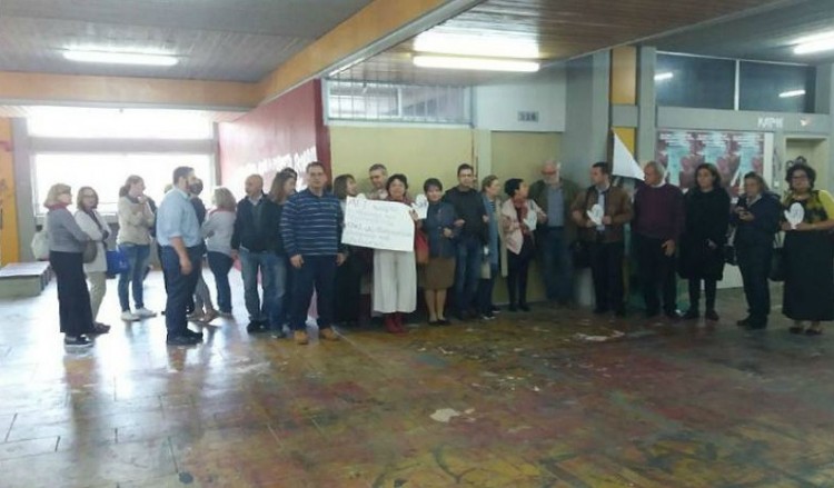 Πανεπιστημιακοί «ανακατέλαβαν» από τον Ρουβίκωνα την αίθουσα της Φιλοσοφικής