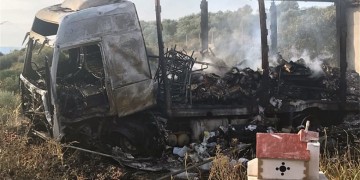 Καβάλα: Τραγικό θάνατο βρήκαν έντεκα μετανάστες που κάηκαν σε τροχαίο